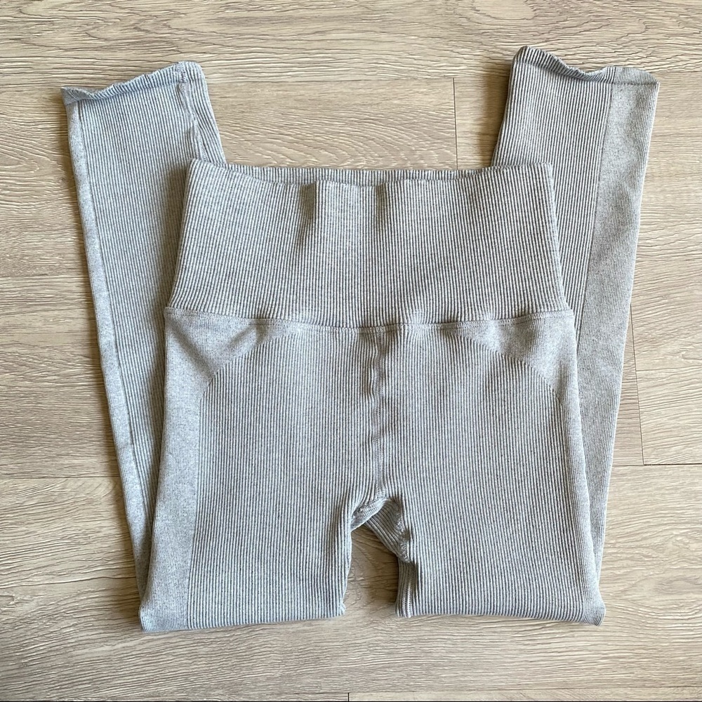 New FP Movement Ultra High-Rise 7/8 Happiness Runs Leggings in Heather Grey M/L